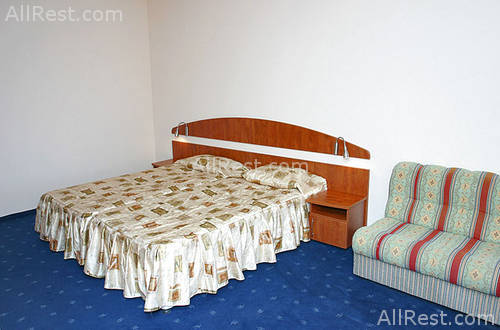 Luna Hotel 8